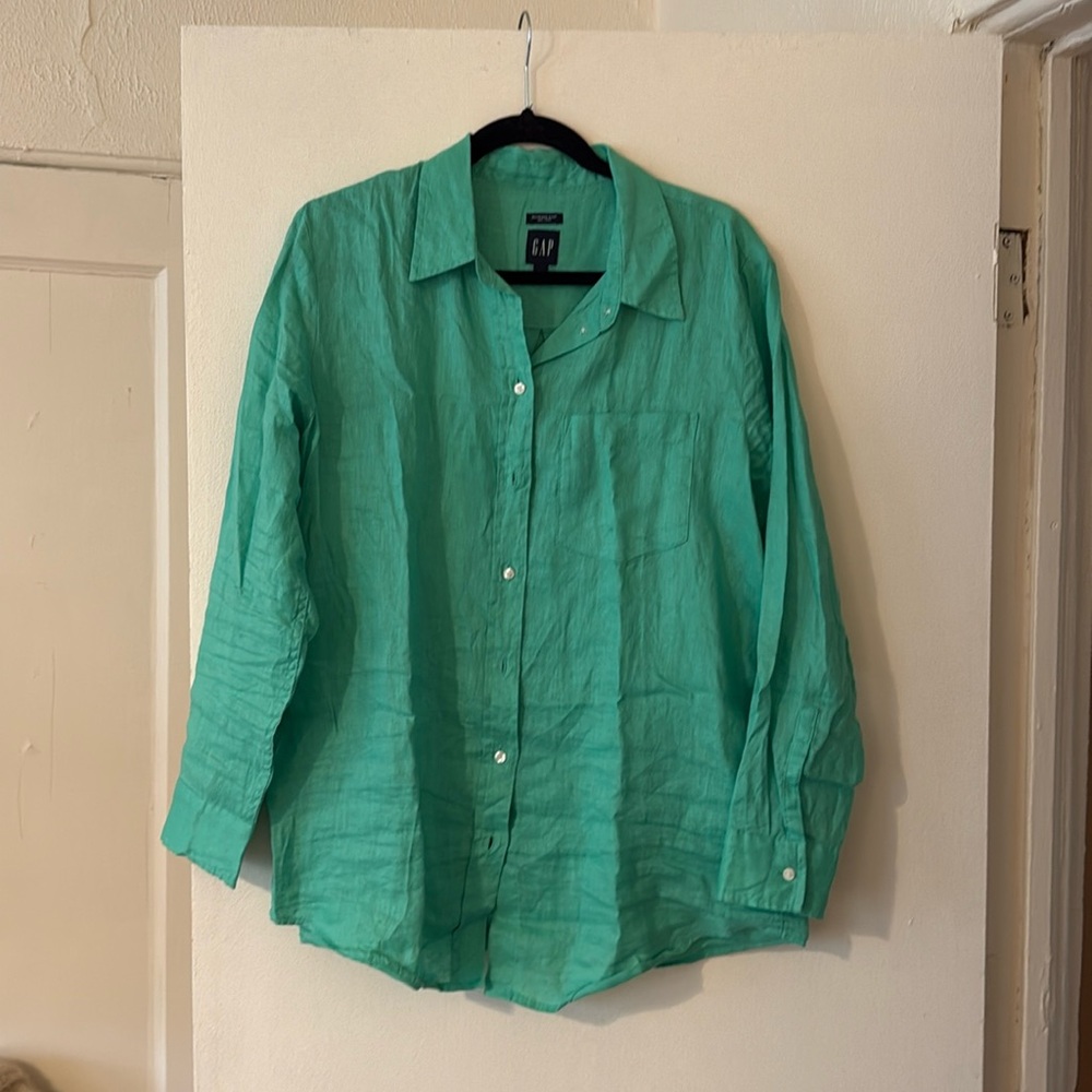 Gap boyfriend Button Down